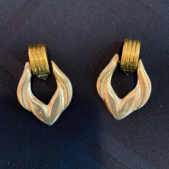 Jewelry - Clip earrings